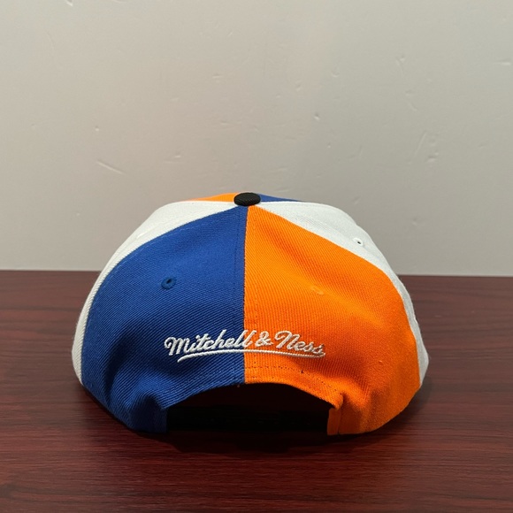 Mitchell & Ness, SnapBack Hat, New York Knicks - Picture 5 of 9